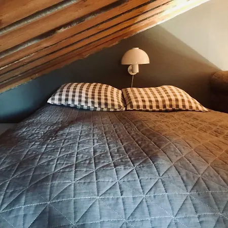 Ylaemaja - With A Stunning View * ルカ